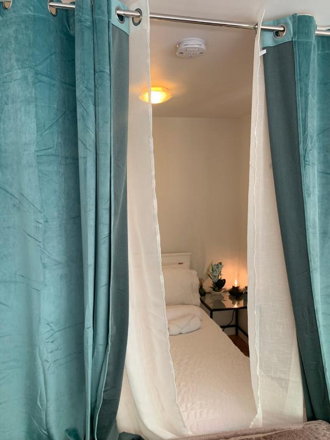 ロンドンGarden Beautiful Cozy Flat , Recent Decorated.アパートメント エクステリア 写真